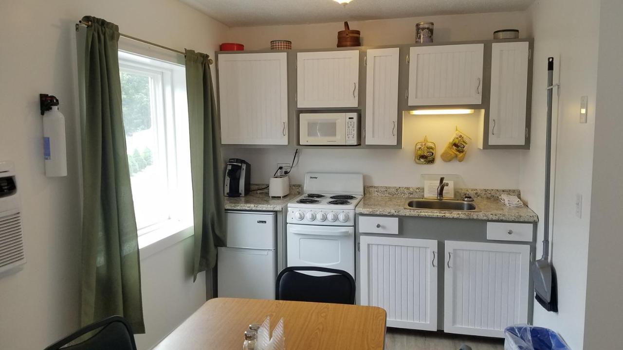 Acadia Sunrise Motel Трентон Экстерьер фото
