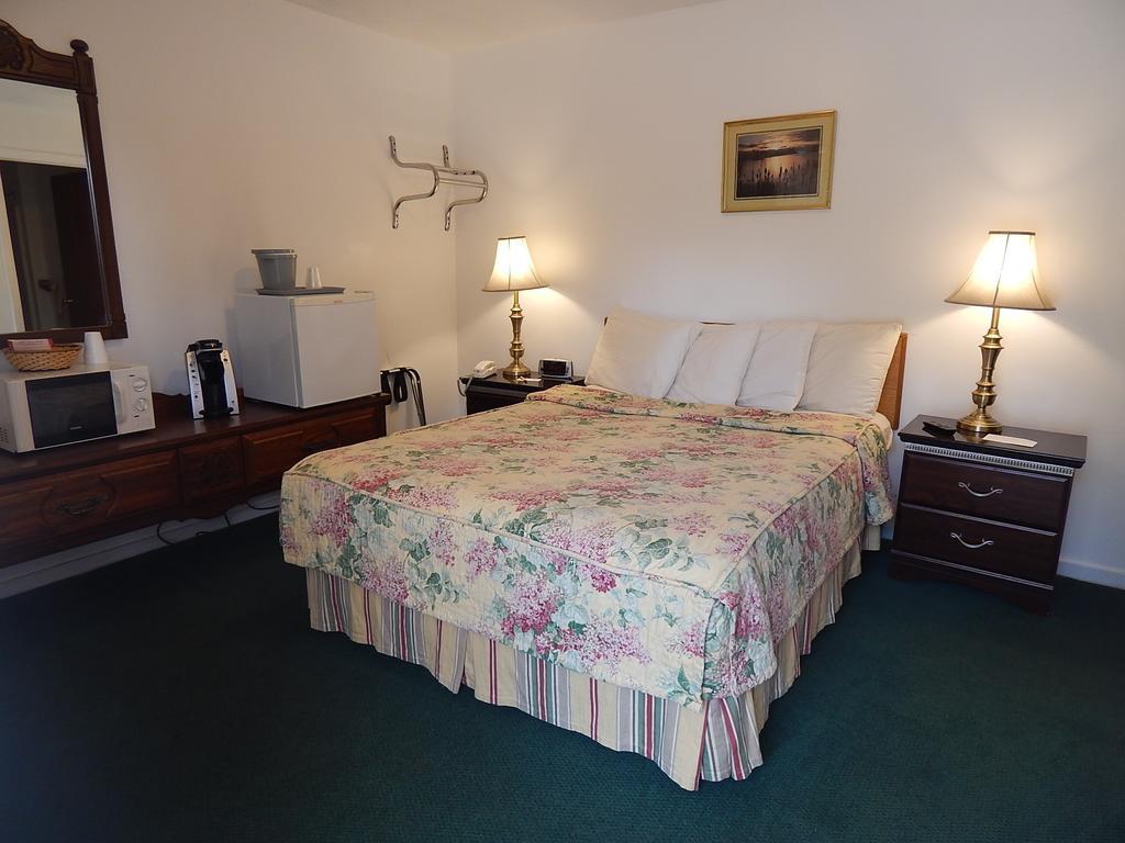 Acadia Sunrise Motel Трентон Номер фото