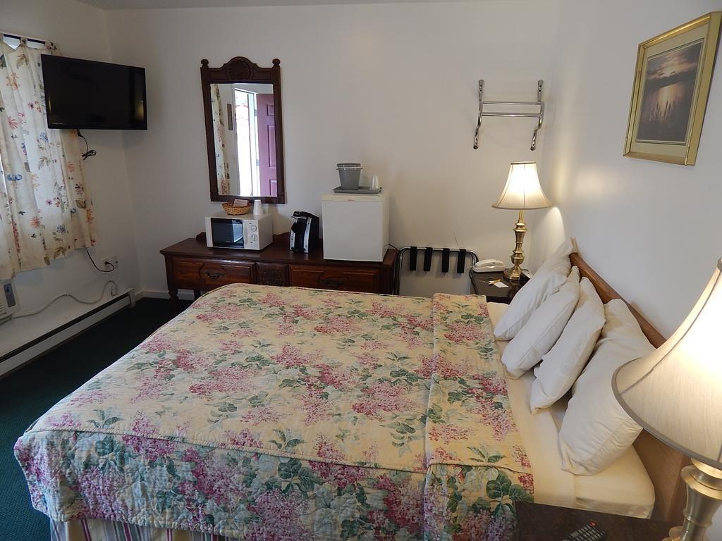 Acadia Sunrise Motel Трентон Номер фото