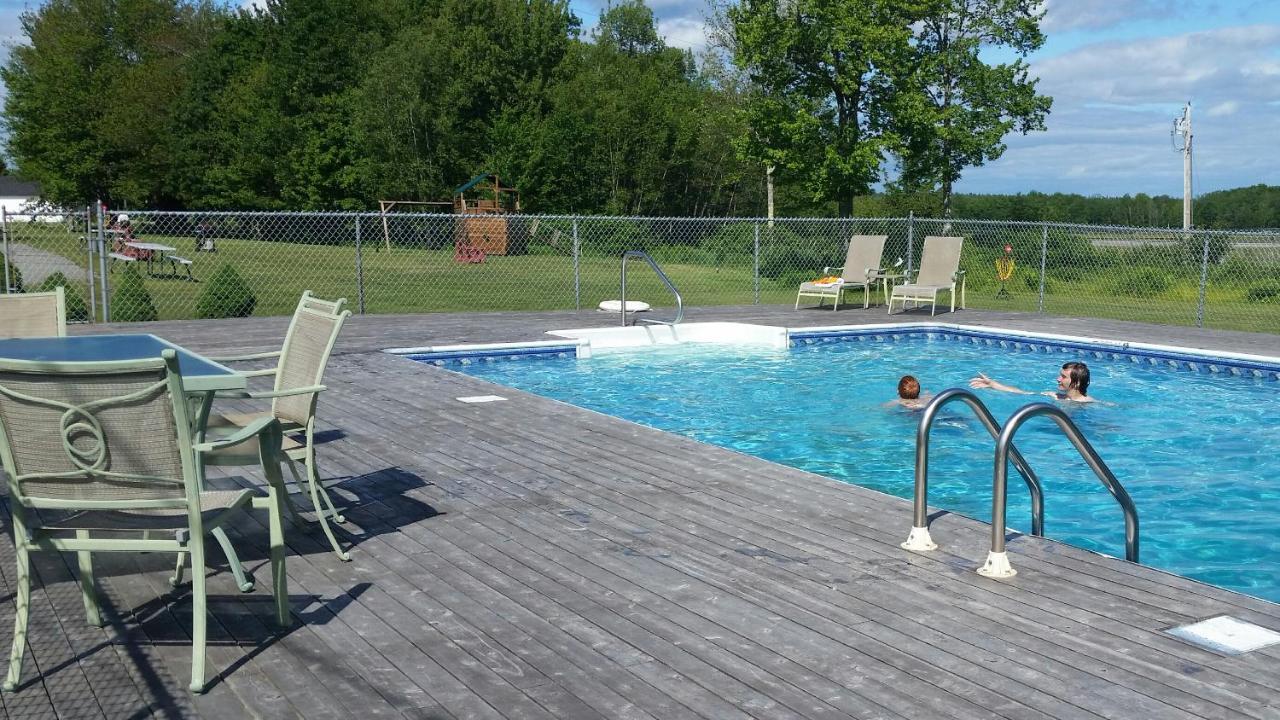 Acadia Sunrise Motel Трентон Экстерьер фото